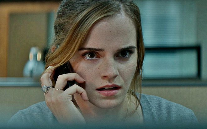 Эмма Уотсон в фильме «Сфера»